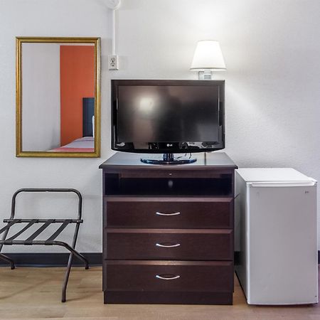 Motel 6-Groton, Ct - Casinos Nearby المظهر الخارجي الصورة