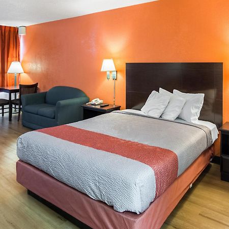 Motel 6-Groton, Ct - Casinos Nearby المظهر الخارجي الصورة